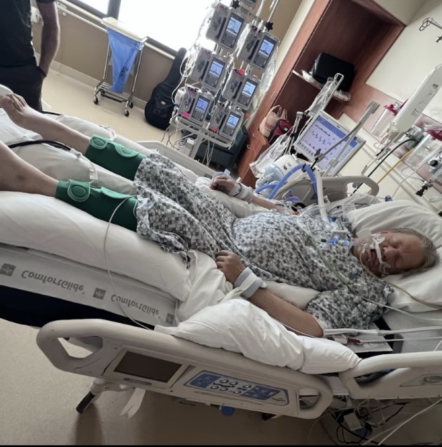 patient in bed in the icu 11